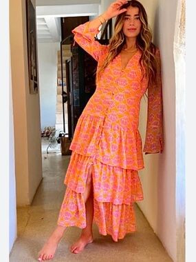 Never Fully Dressed Seashell Tiered Ruffle Midi Dress in US 8